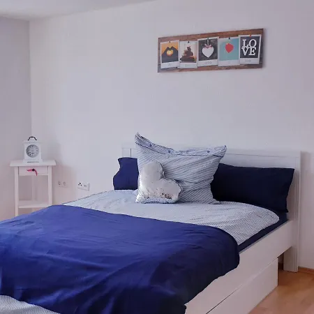 Schone, Neu Renovierte 3 Ferienwohnung