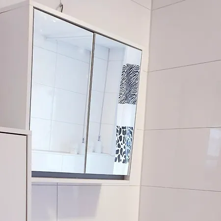 Schone, Neu Renovierte 3 Ferienwohnung