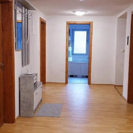 Apartmán Schone, Neu Renovierte 3 Ferienwohnung *